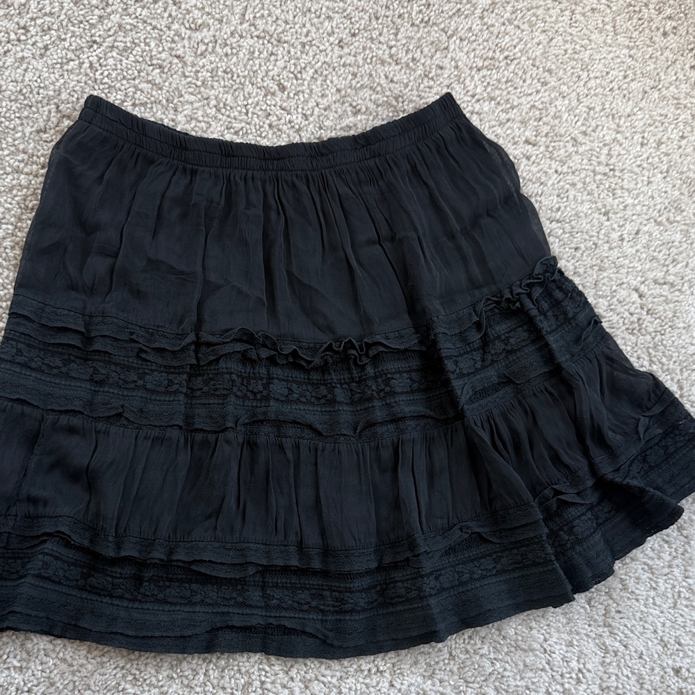 Simple Black A-Line Satiny Lace Skirt